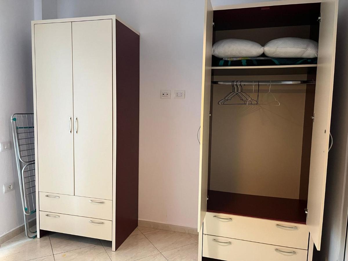 Lungomare Vlore Con Garage Privato 2 Leilighet Eksteriør bilde