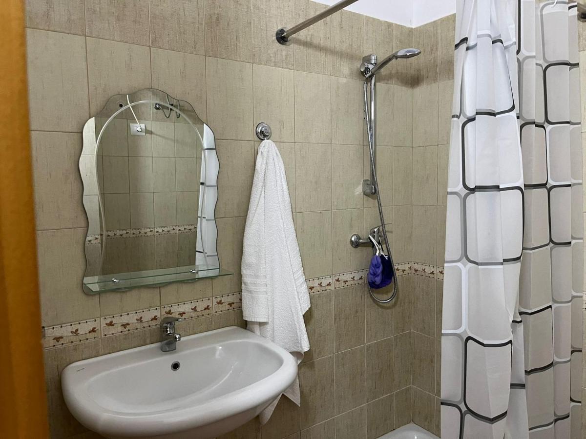 Lungomare Vlore Con Garage Privato 2 Leilighet Eksteriør bilde